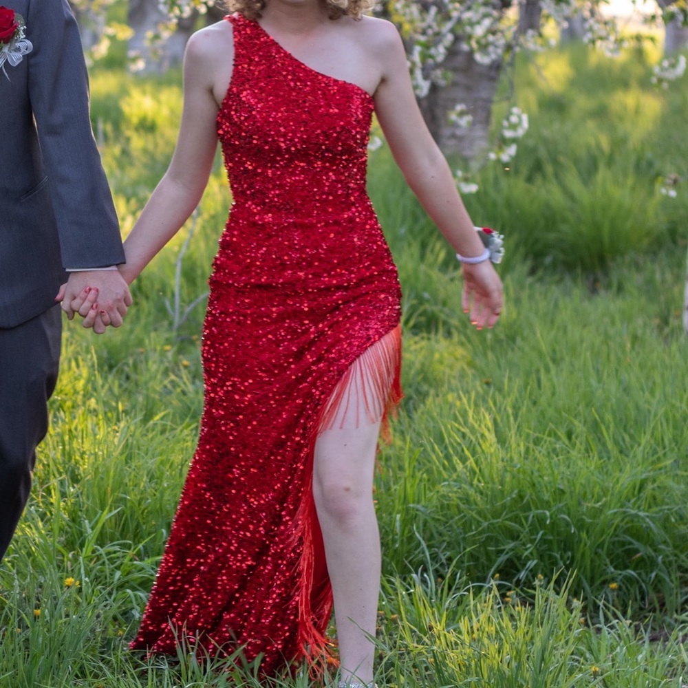Red one-shoulder ALETA prom dress